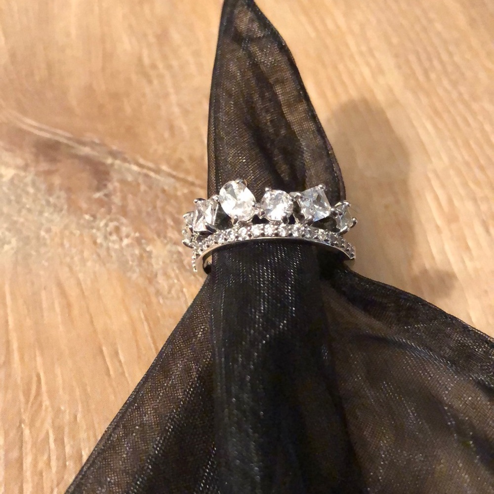 Crown Ring - Picture 5 of 7